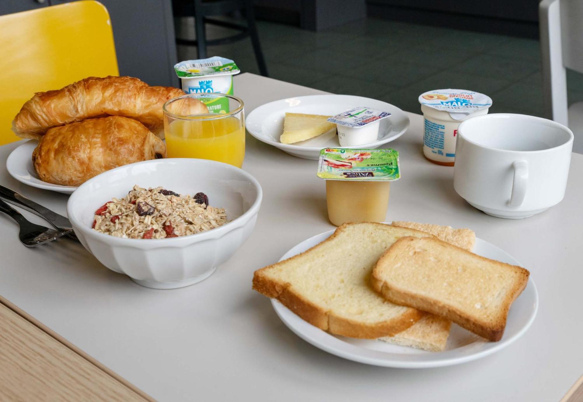 B&B Hotel Le Havre Harfleur 1 Экстерьер фото